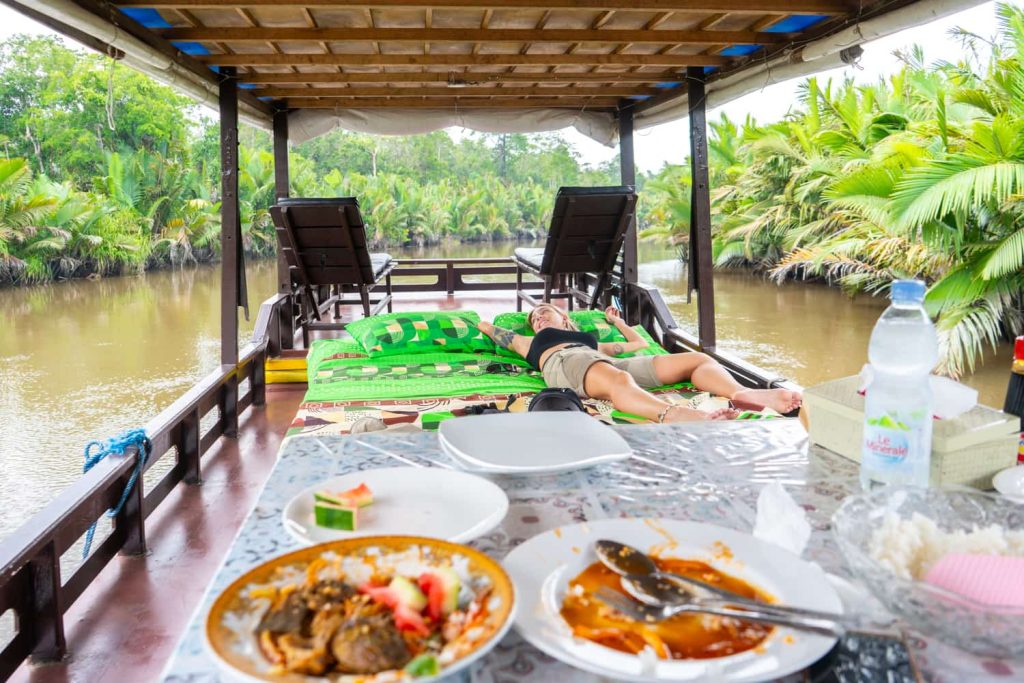 crociera privata nel borneo Tanjung Puting national park klotok imbarcazione tipica