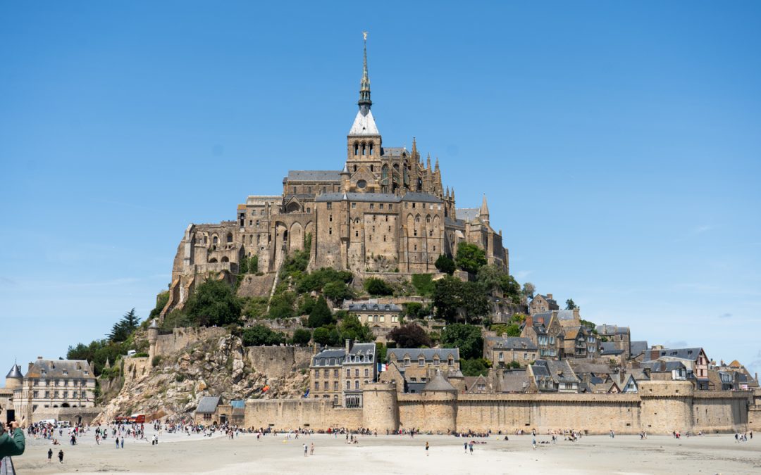 Storia di Mont Saint Michel: Tra leggende e aneddoti