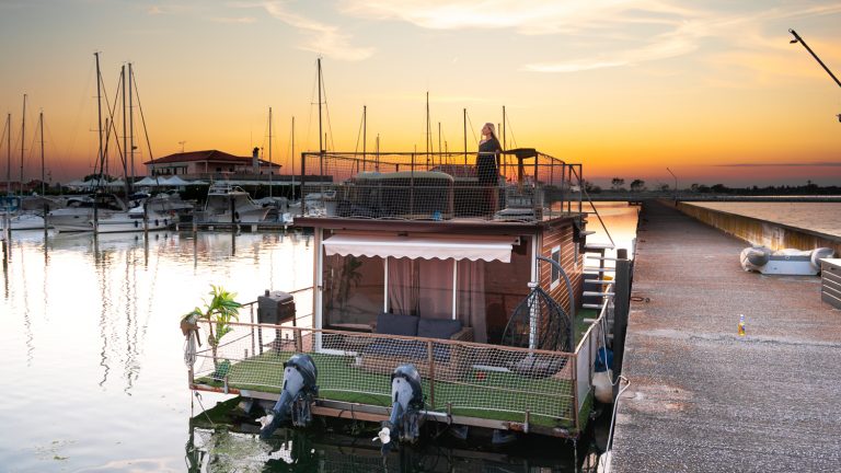 floating home delta del po