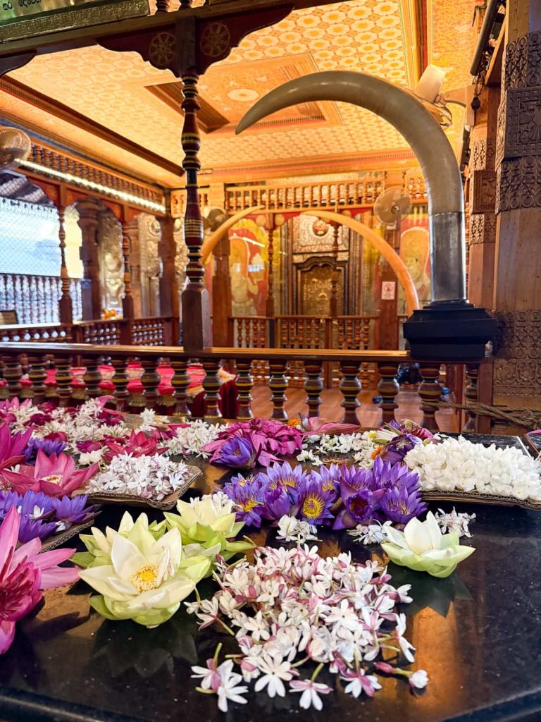 cosa vedere in Sri Lanka tempio del sacro dente a Kandy