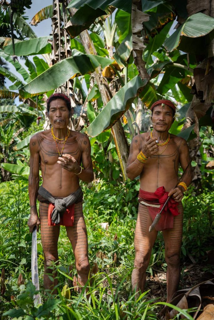 tribu mentawai uomini fiore