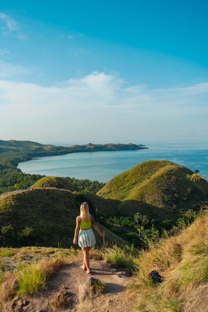 bukit cinta valley of love Labuan bajo