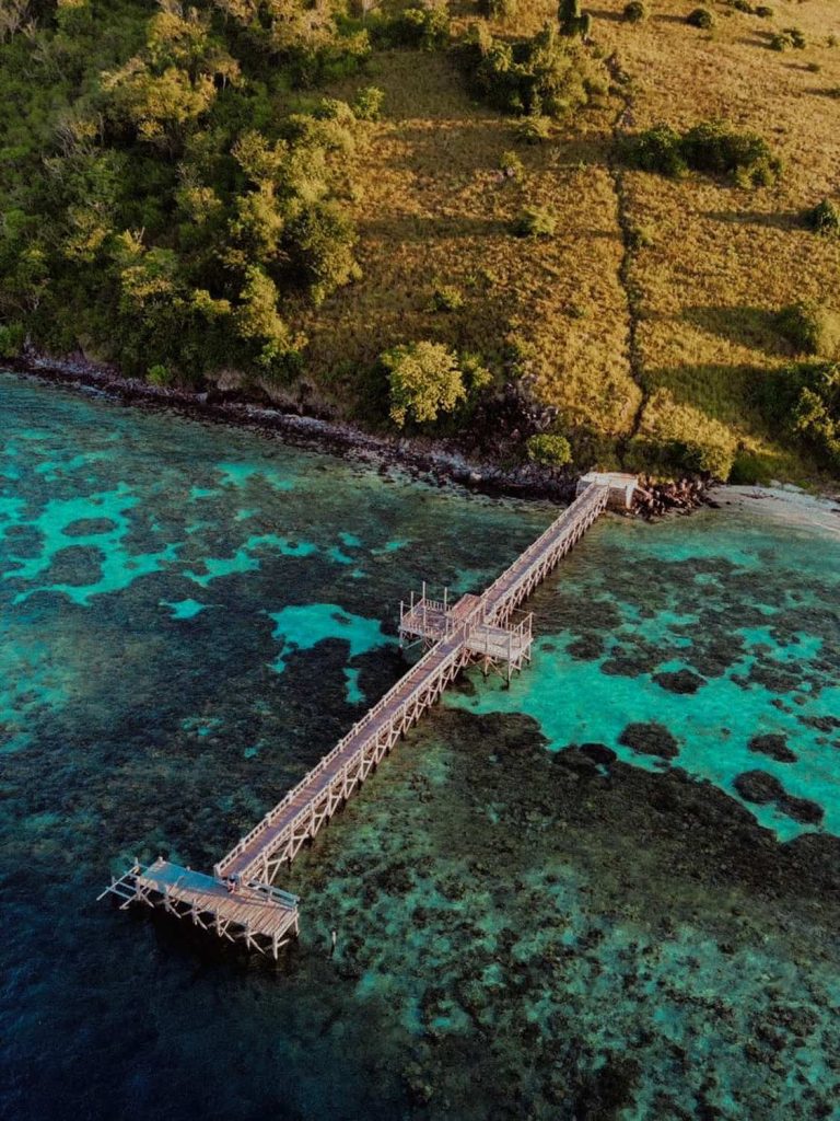 le pirate island komodo