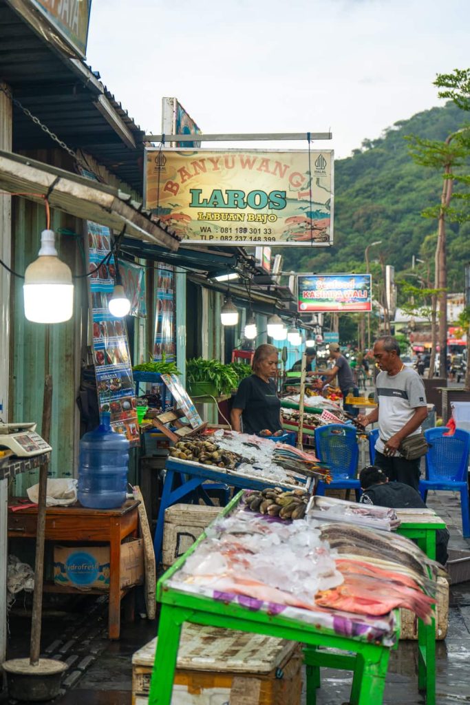 mercato del pesce Labuan Bajo