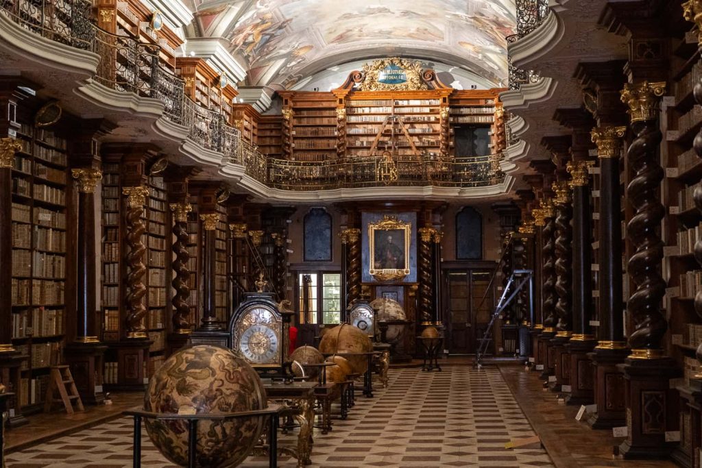 clementinum biblioteca barocca 