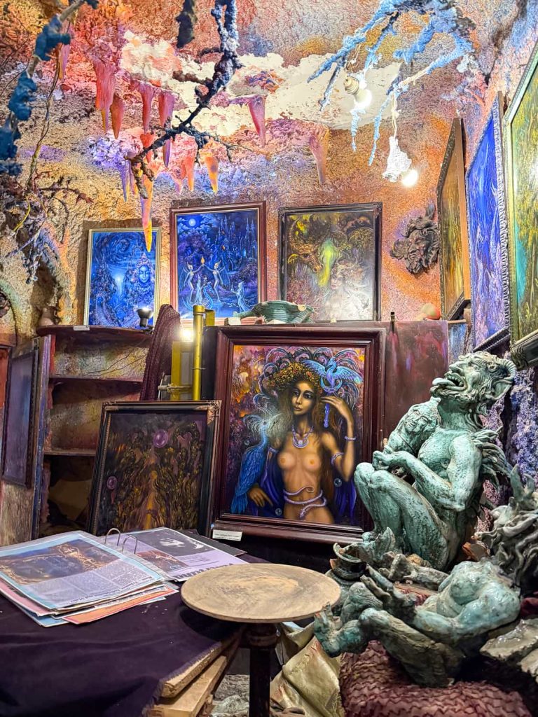 magical cavern praga