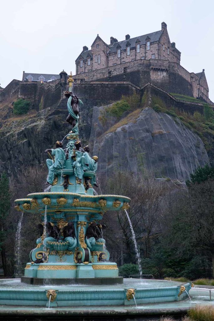 Princes street gardens castello di edimburgo
Edimburgo in 2 giorni itinerario 