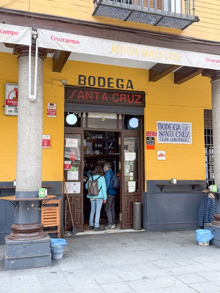 bodega Santa Cruz las columnas
