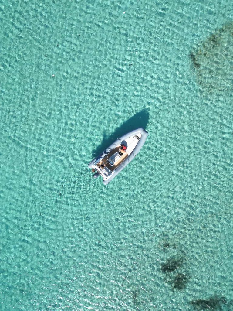 la maddalena cosa vedere escursioni in gommone
